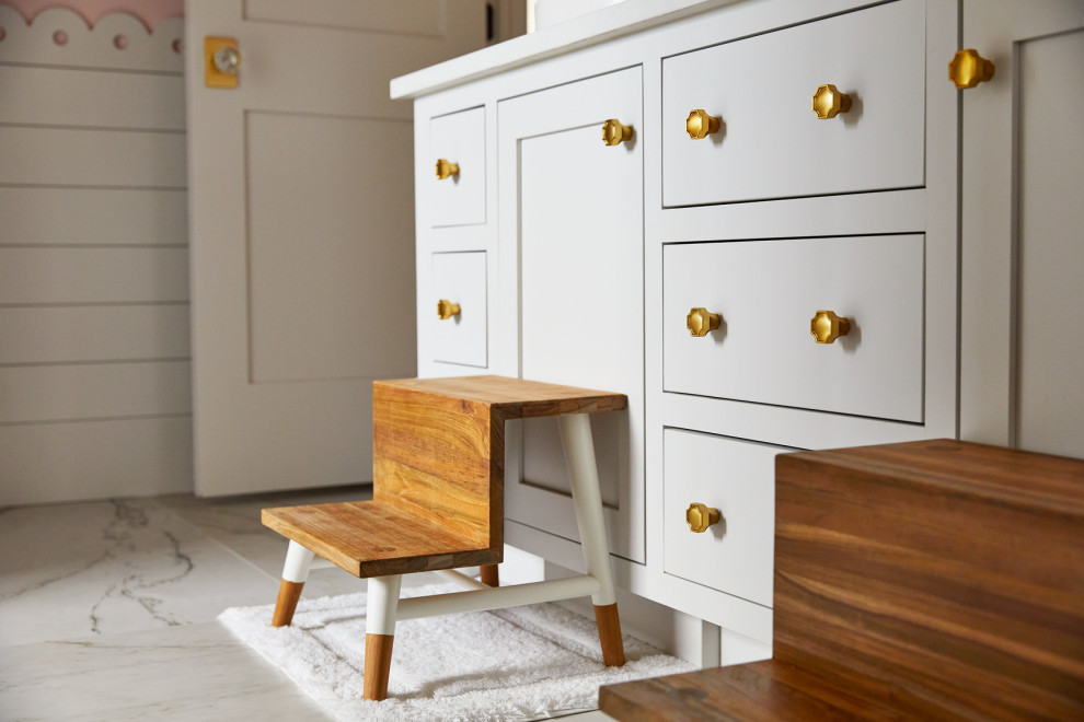 Large transitional kids' bathroom photo with flat-panel cabinets and a floating vanity