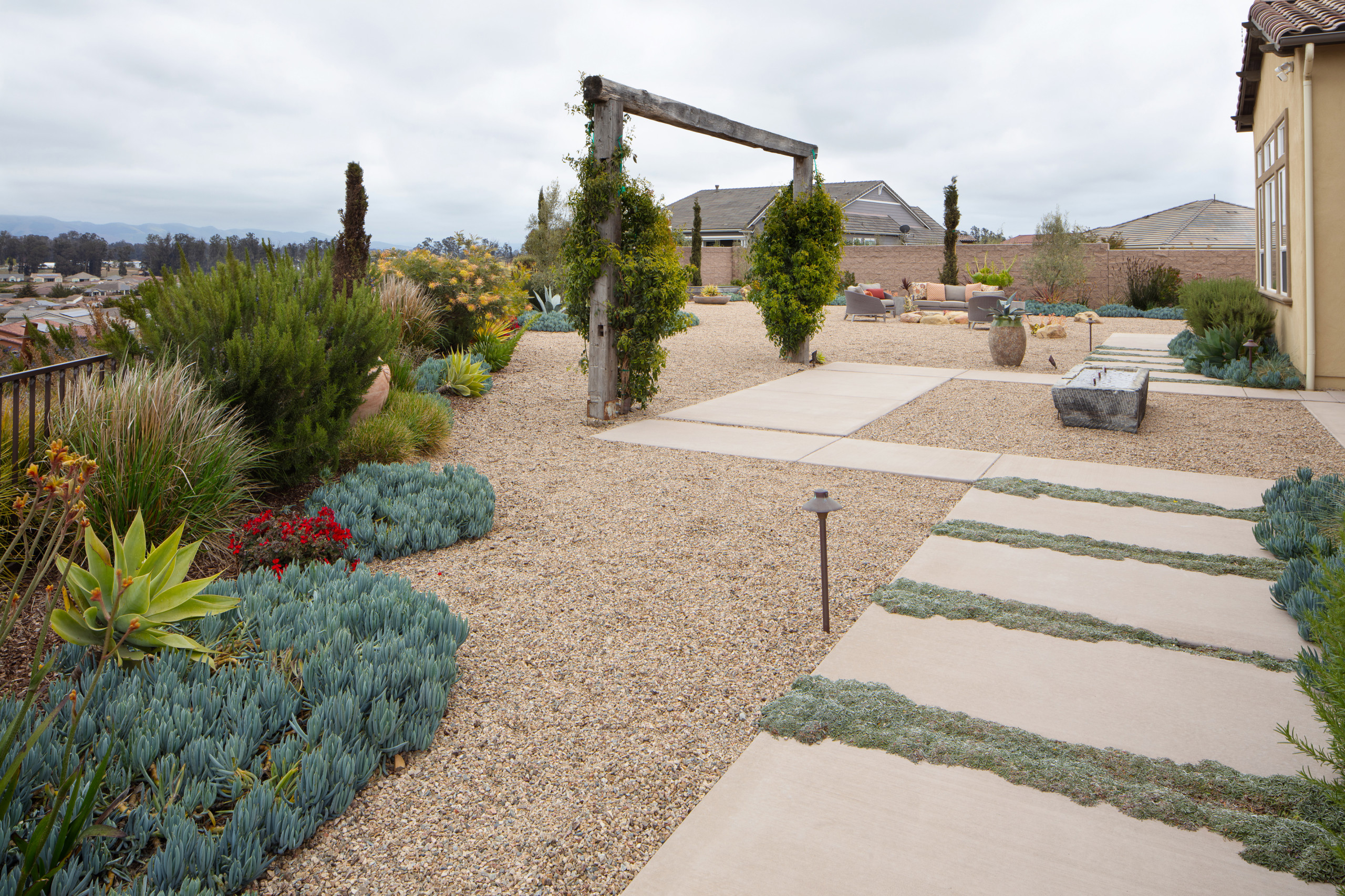 Trilogy Landscape and Outdoor Kitchen