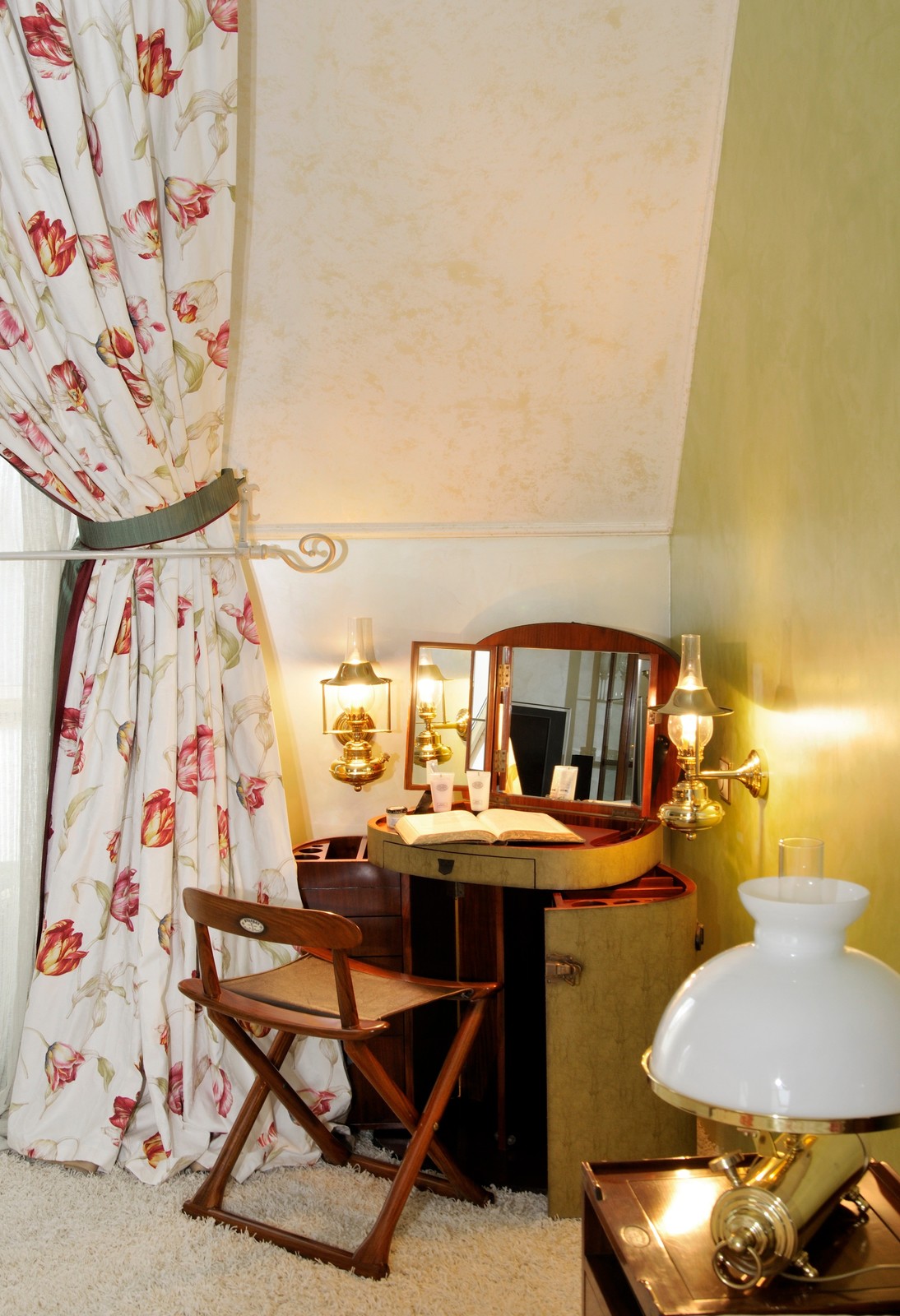 Яхт клуб "Командор"