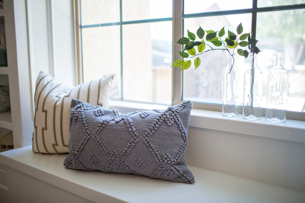 Inspiration for a transitional home design remodel in Phoenix