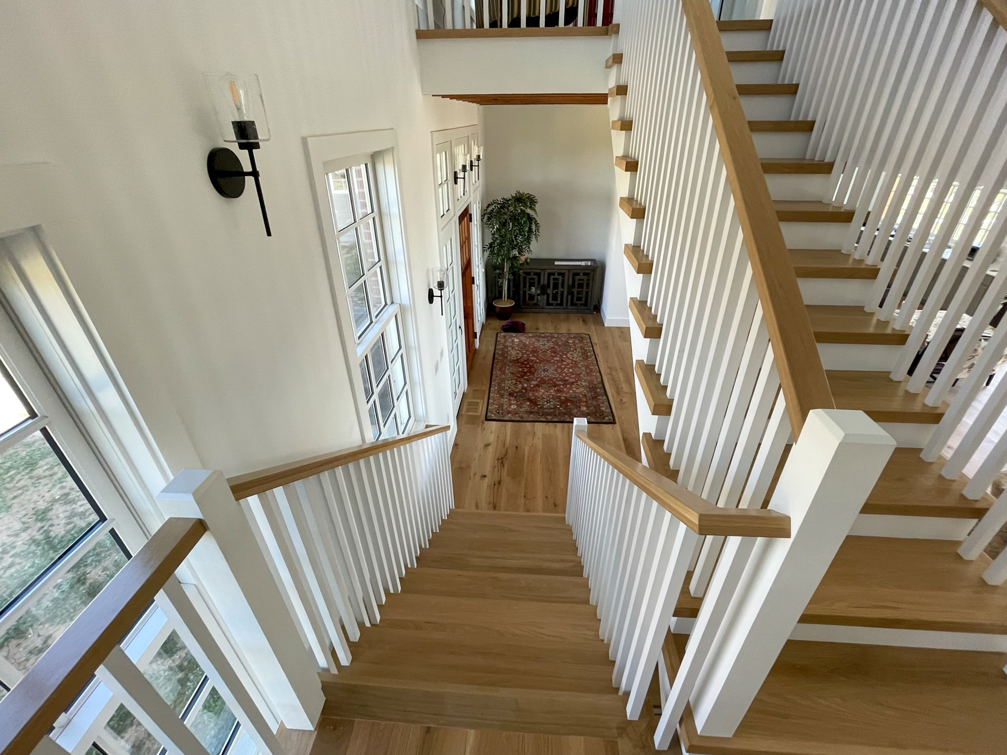 91_U-Shaped Floating Staircase Surrounded by Bucolic Mountain Views, Winchester,