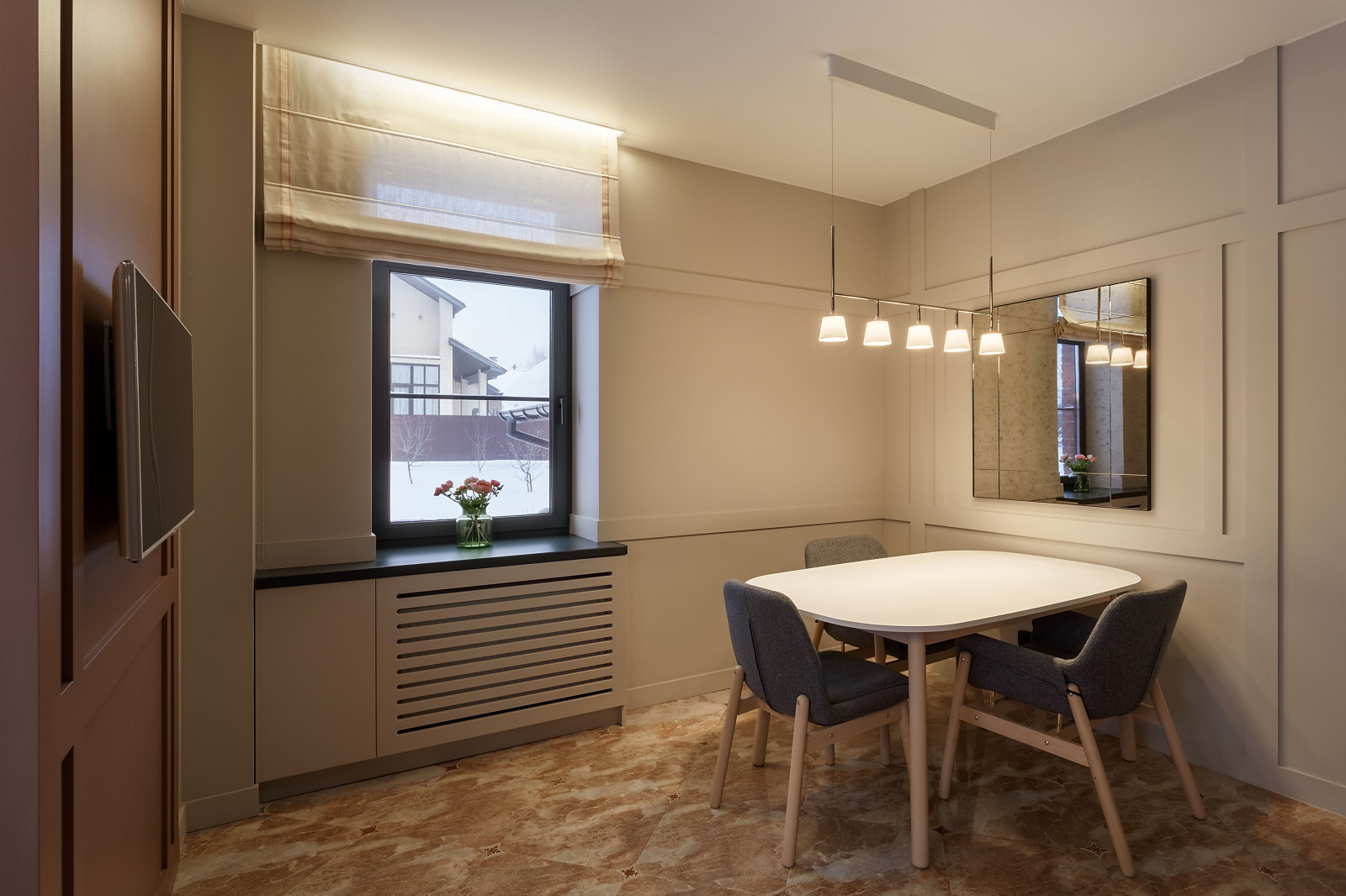 Кухня-столовая в загородном доме, Подмосковье