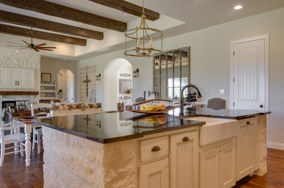 Texas Hill Country - Farmhouse - Kitchen - Austin - by Stone Creek ...