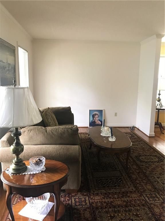 Header in 8 ft ceiling