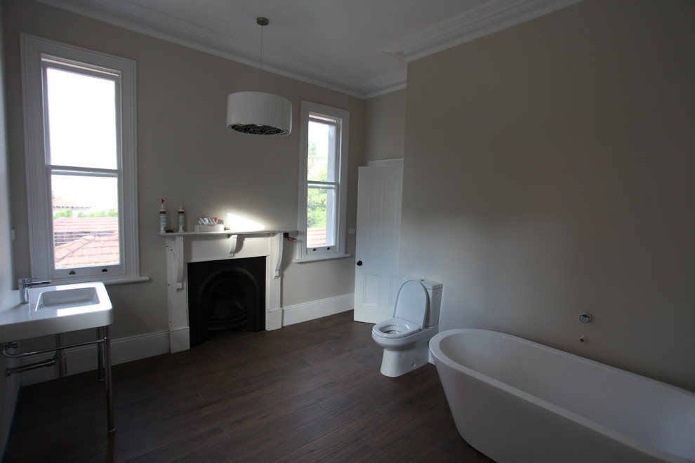 Photo of a transitional bathroom in Sydney.