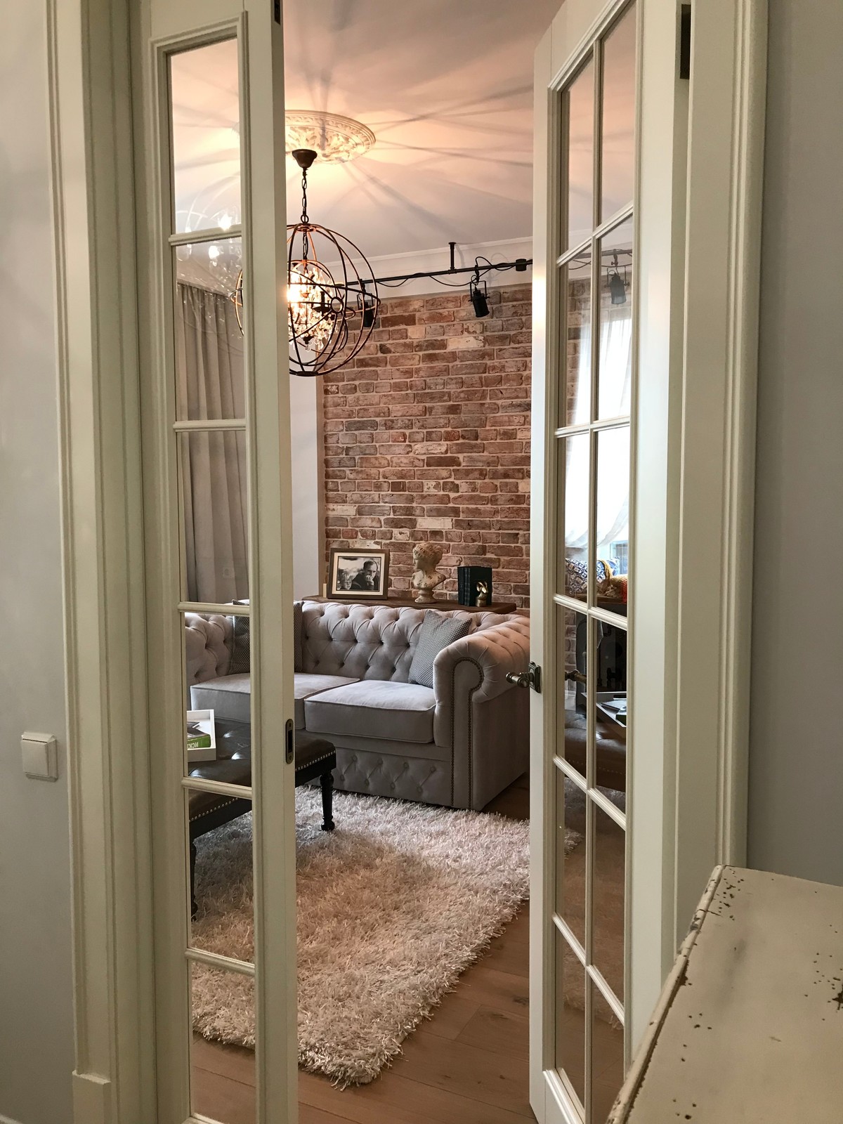 Мягкий лофт для современной красивой девушки.