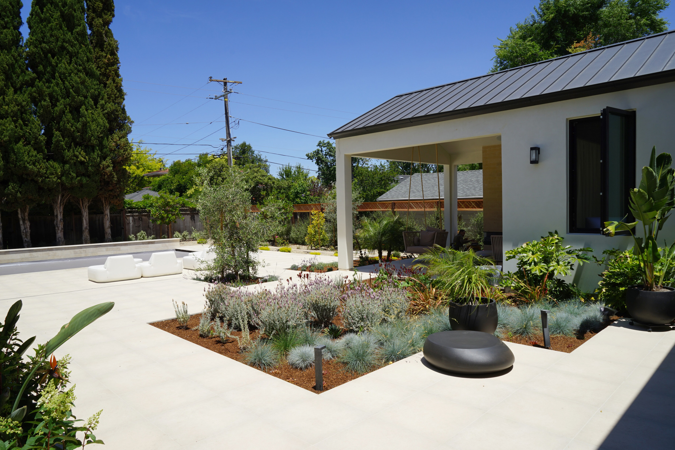 Modern Courtyard Landscape Design
