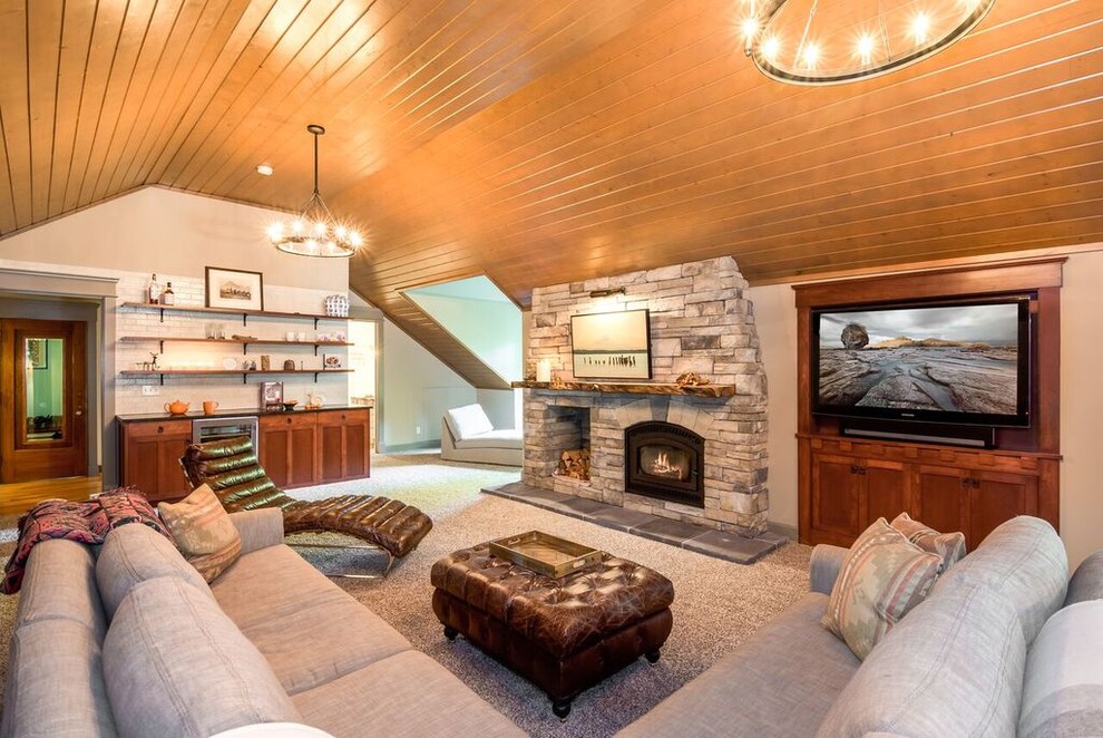 Inspiration for a rustic home design remodel in Seattle
