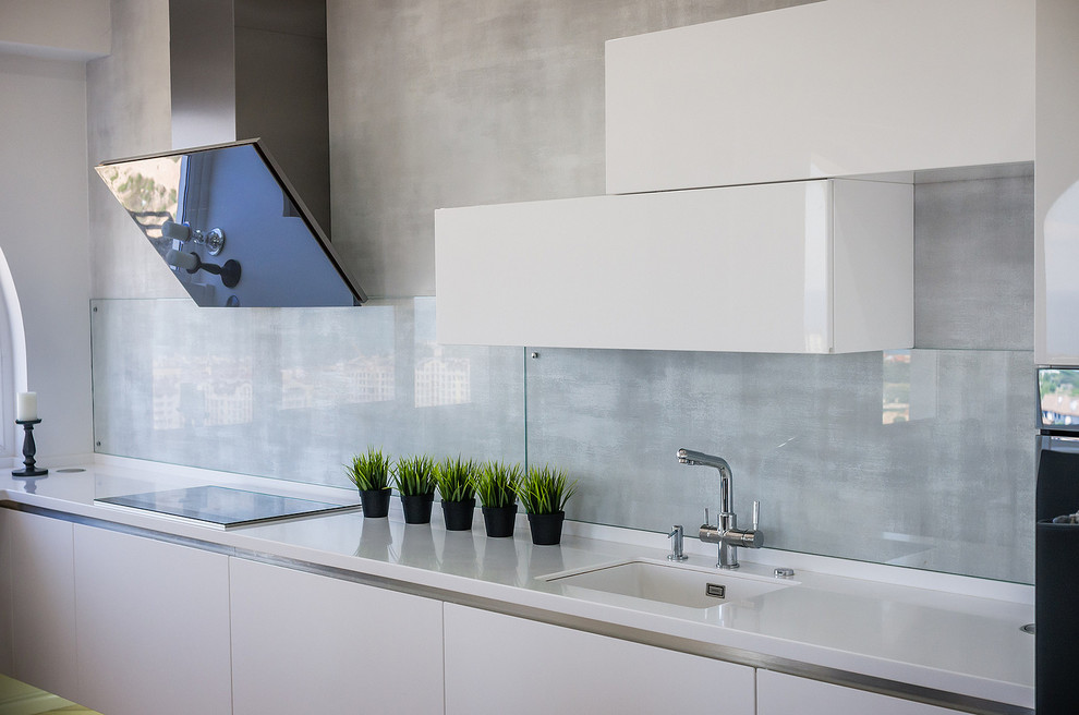 Монохромная кухня