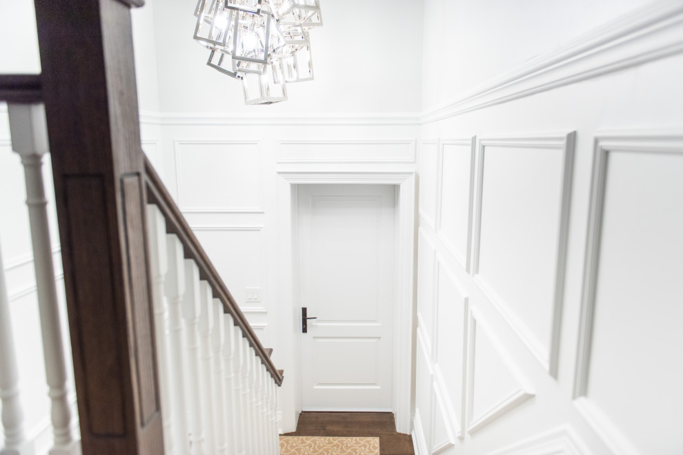 Home design - transitional home design idea in Toronto