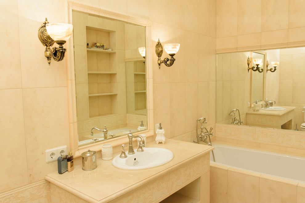 Воплощение мечты о хрустале. Ванна