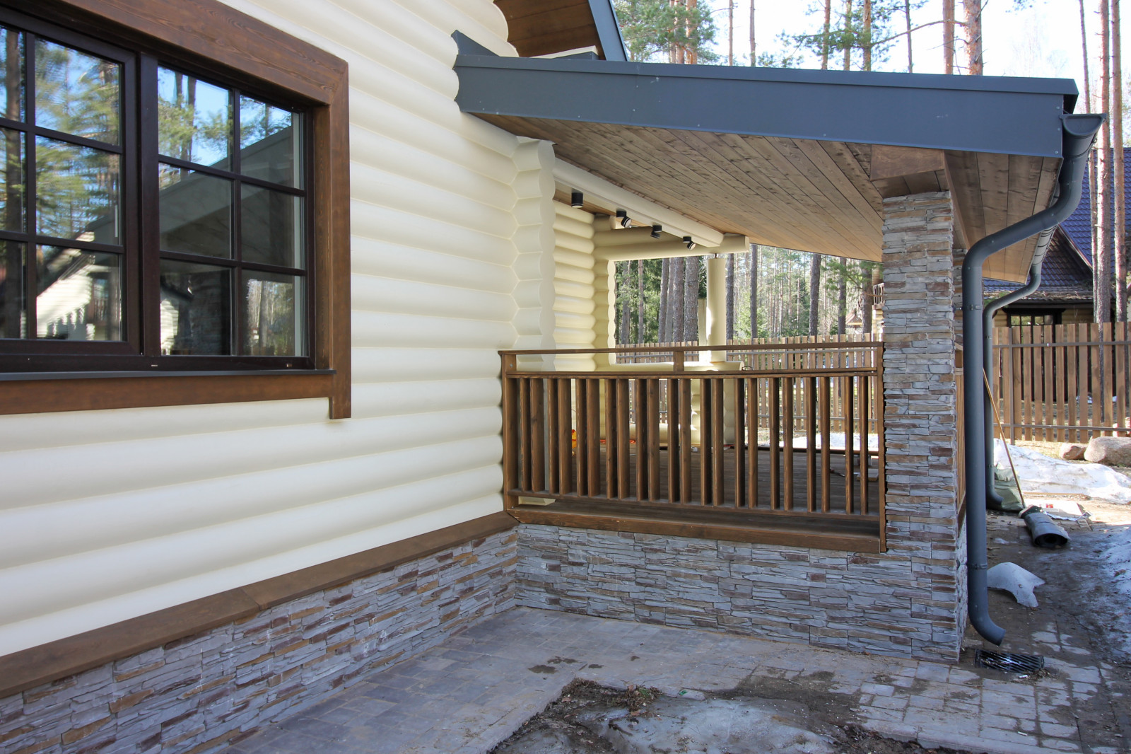 Срубовой коттедж в Рощино