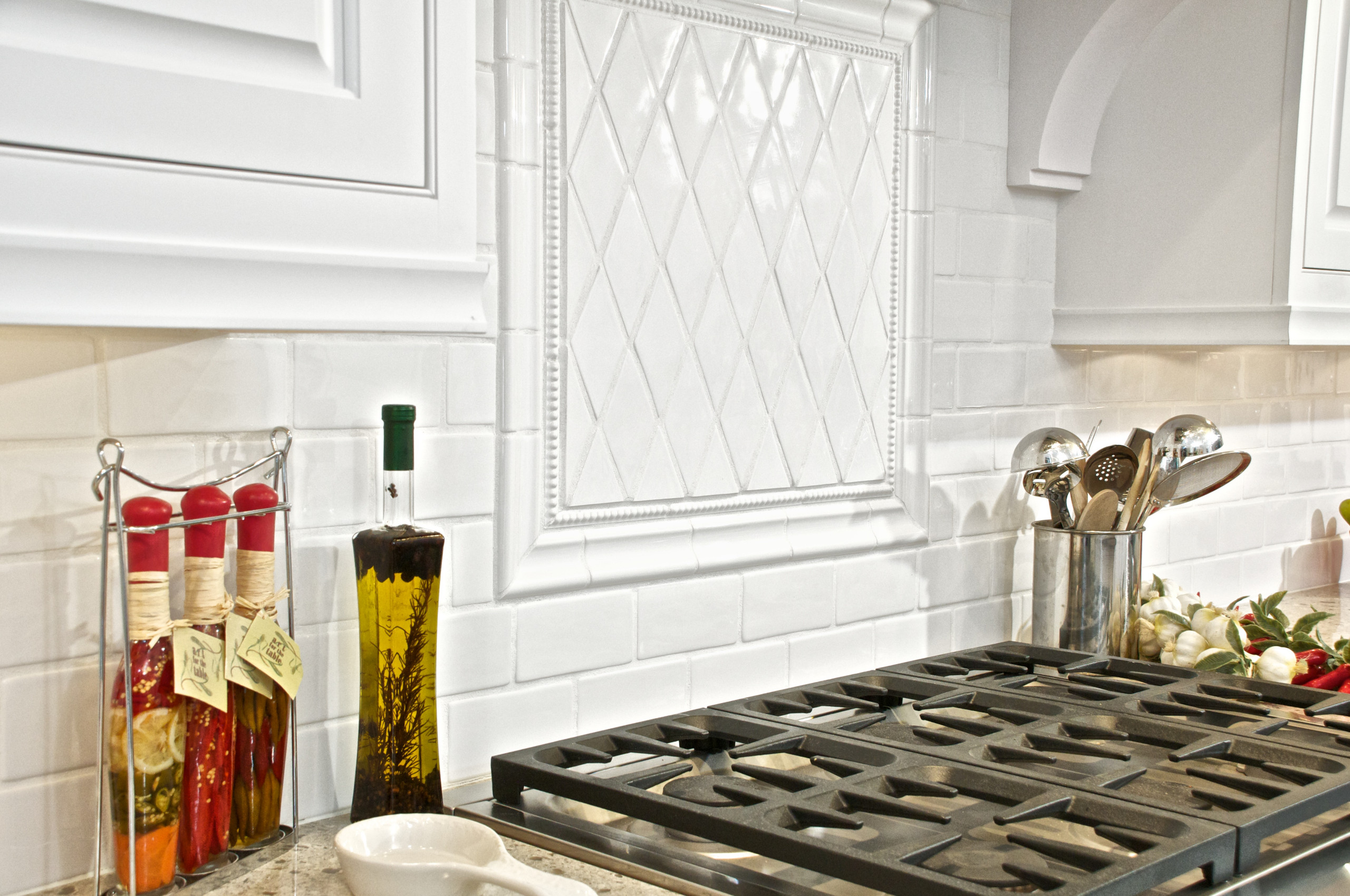 WHITE KITCHEN VASP