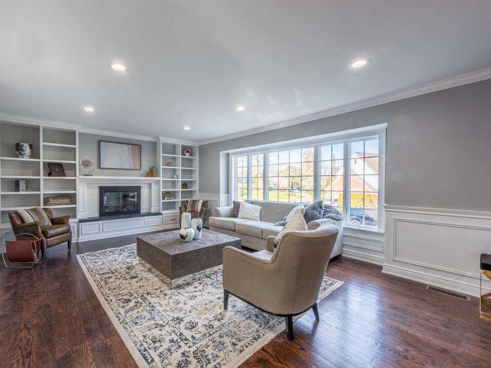 Example of a transitional home design design in New York