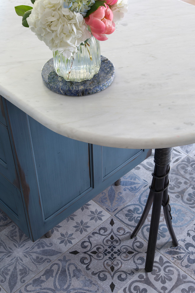 Transitional kitchen photo in Denver