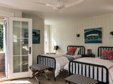Beach Style Kids by Whitten Architects