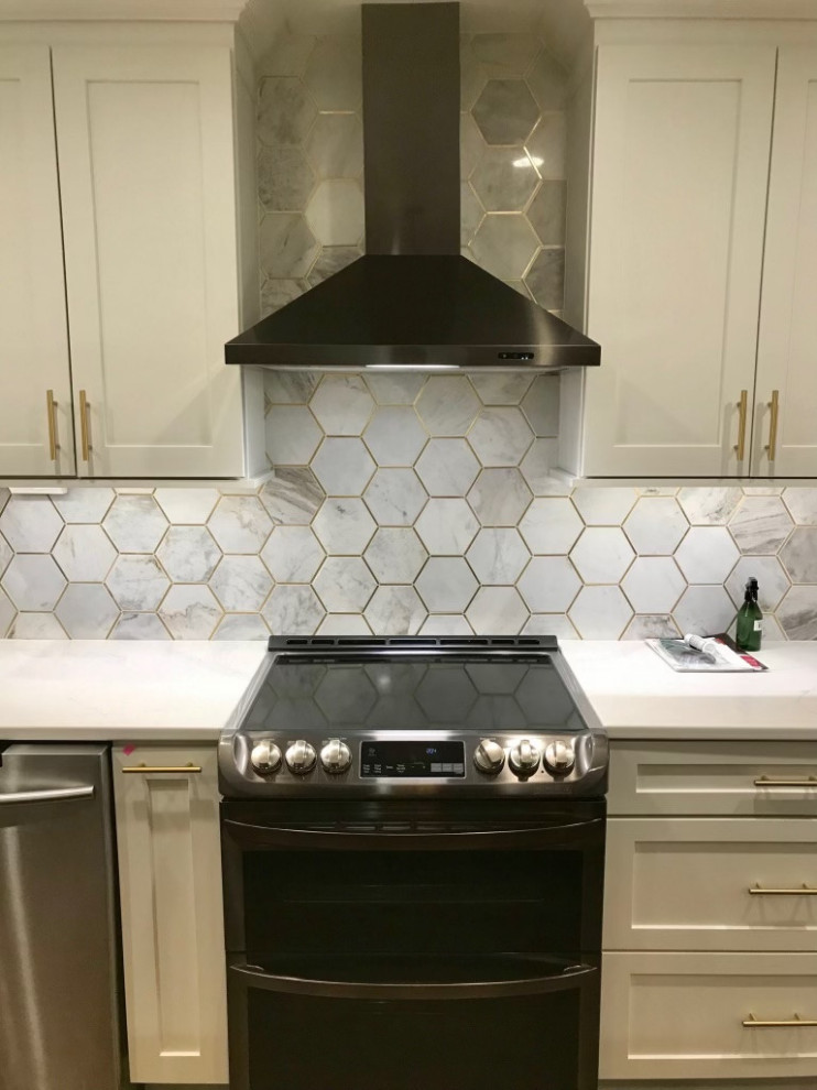 Kitchen - kitchen idea with shaker cabinets and an island