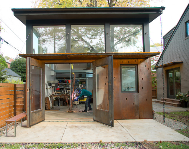 Front Entrance Johnson Art Studio / Garage Contemporary Car Porch