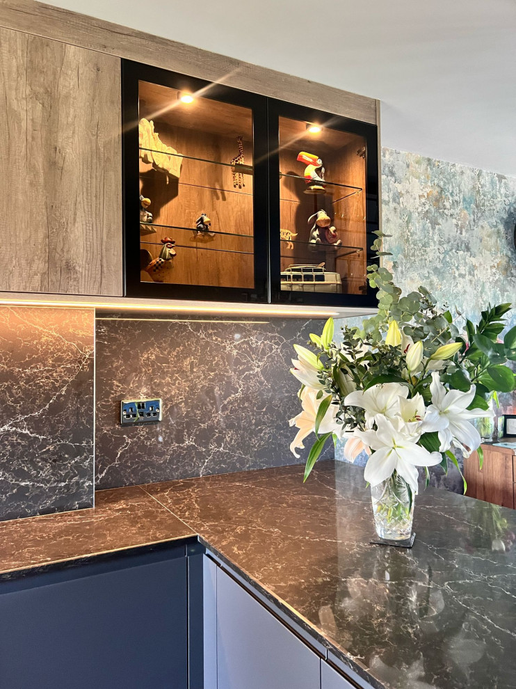 The Hinckley Kitchen - Volpi True Handleless - RRP £30,500 - Luxe Price £25,000