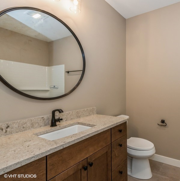 Inspiration for a transitional home design remodel in Cedar Rapids