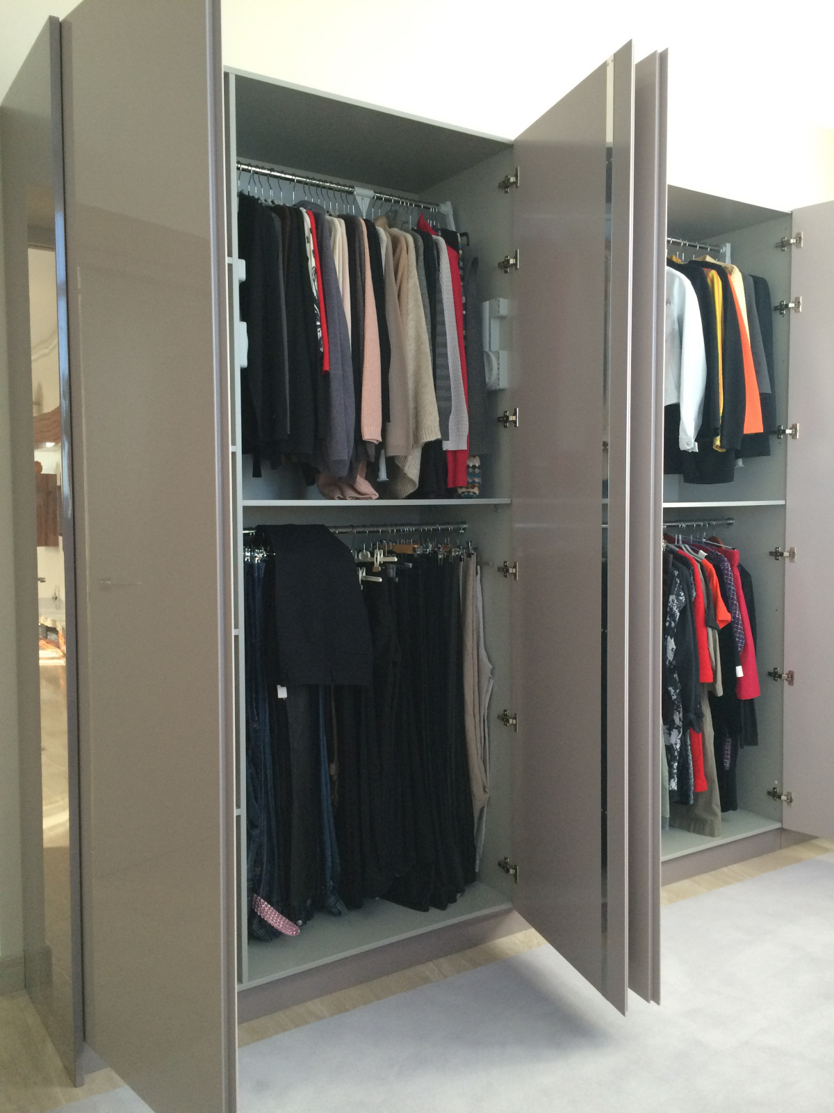 Шкафы на балконе