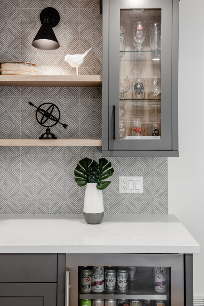 Home design - scandinavian home design idea in Toronto