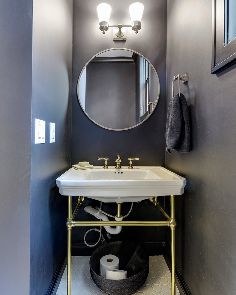 Свежая идея для дизайна: маленькая ванная комната в стиле модернизм с синими стенами, полом из мозаичной плитки, консольной раковиной, белым полом и тумбой под одну раковину для на участке и в саду - отличное фото интерьера
