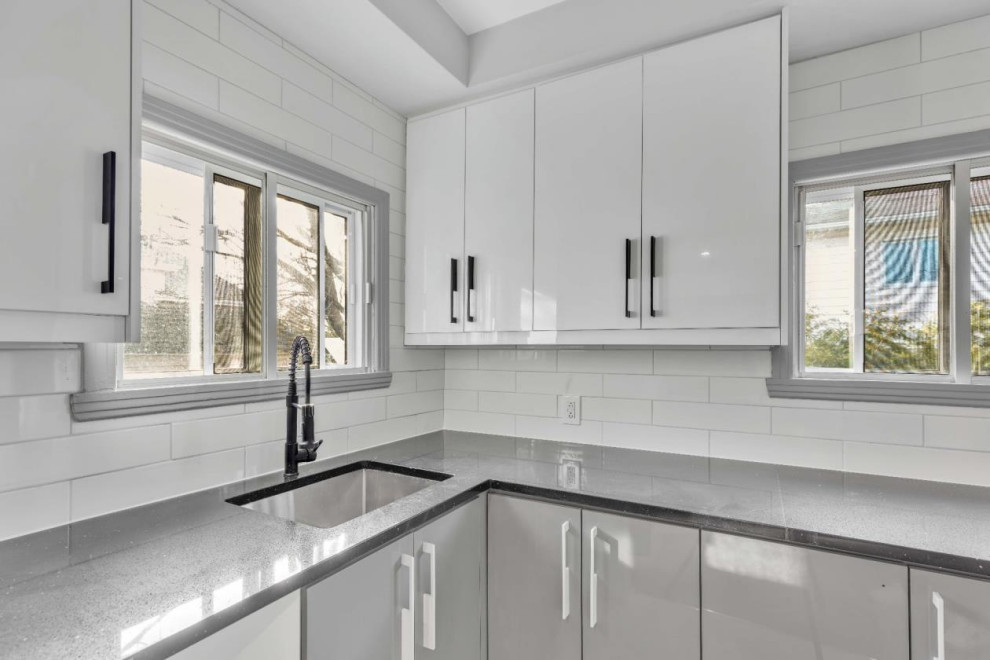 HIGH GLOSS KITCHEN 3