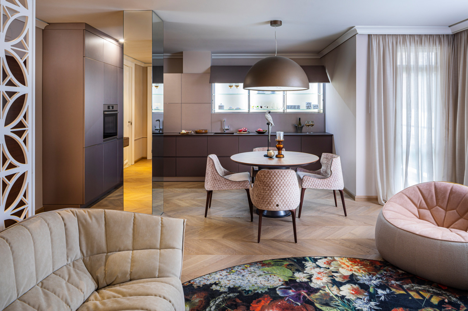 Изящный женственный интерьер