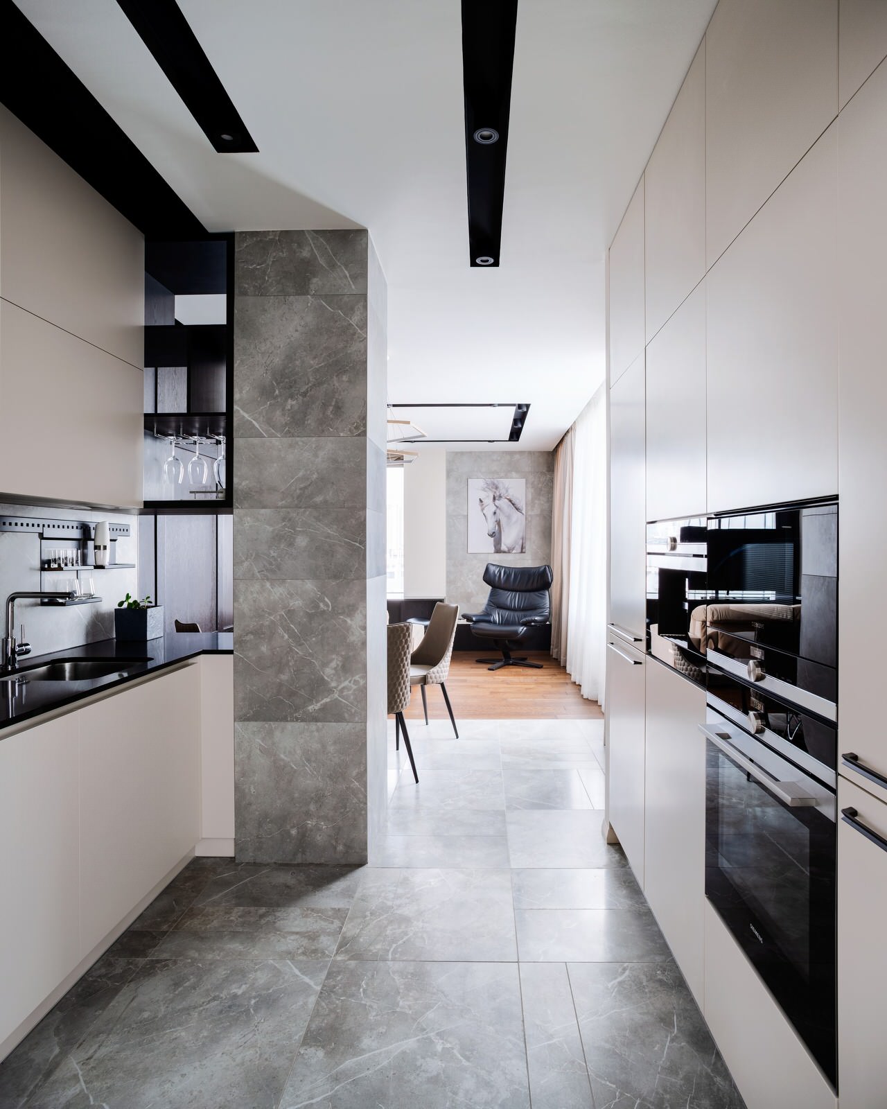 Интерьер квартиры R18-R19 в комплексе апартаментов Radius Central House