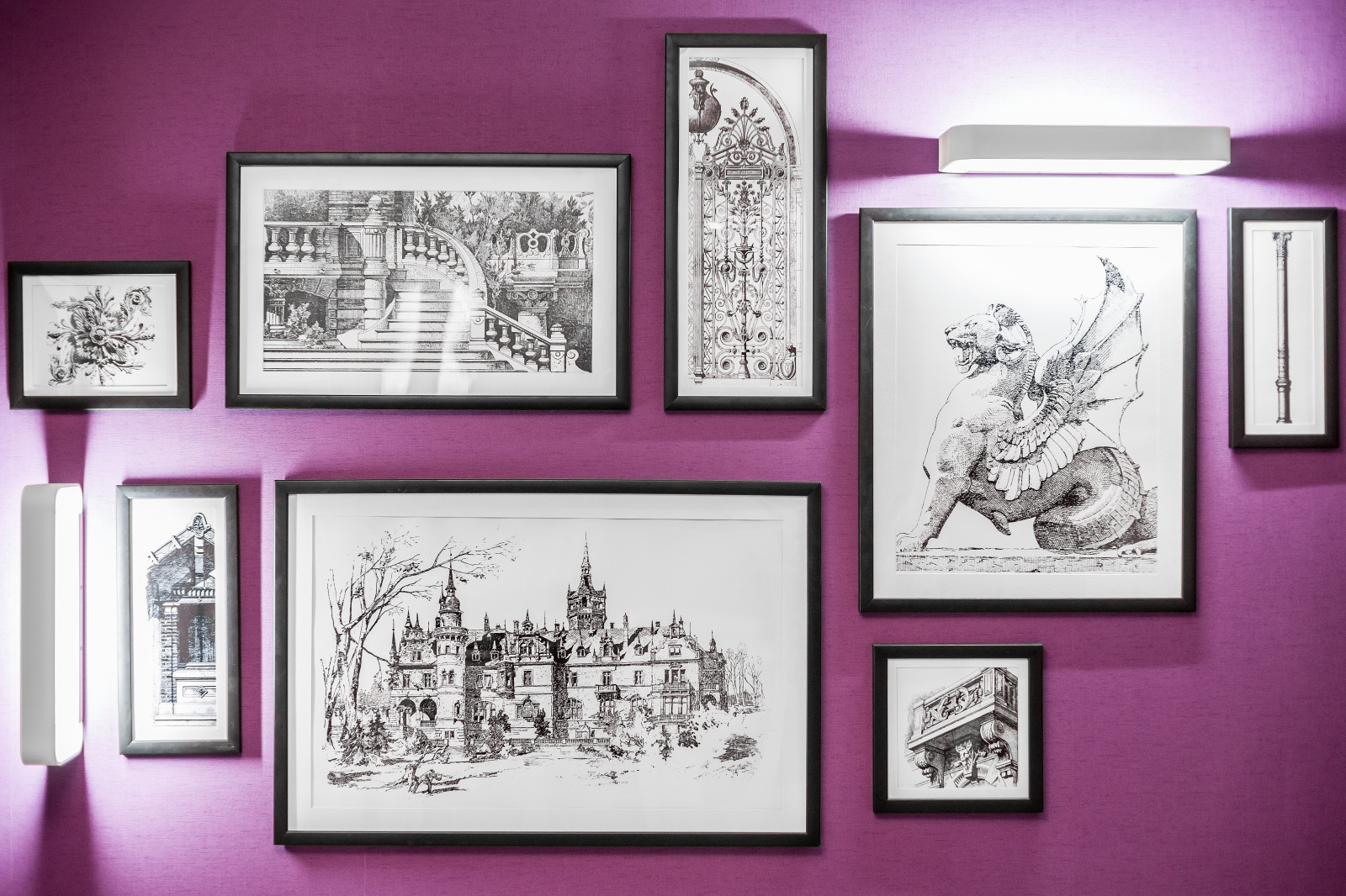 Глубокий винный цвет в интерьере стандартной двушки