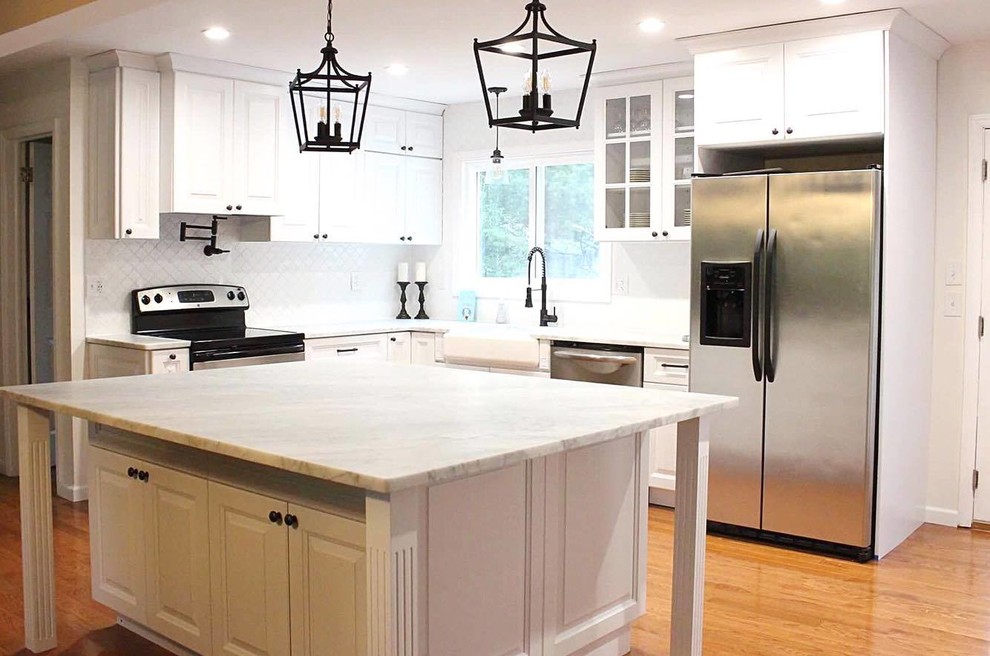 Inspiration for a transitional kitchen remodel in New York