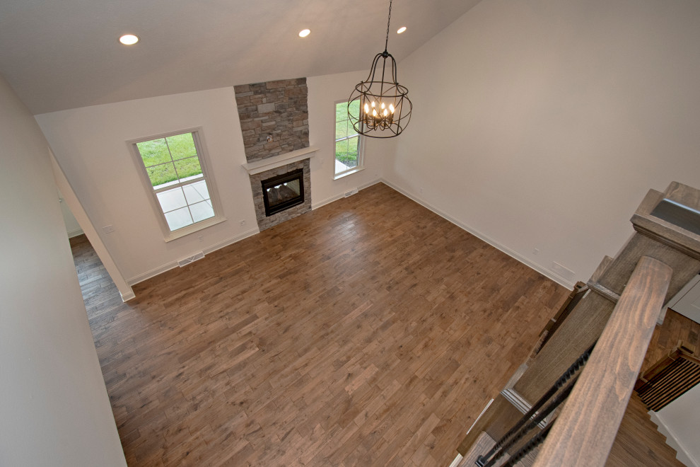 Home design - transitional home design idea