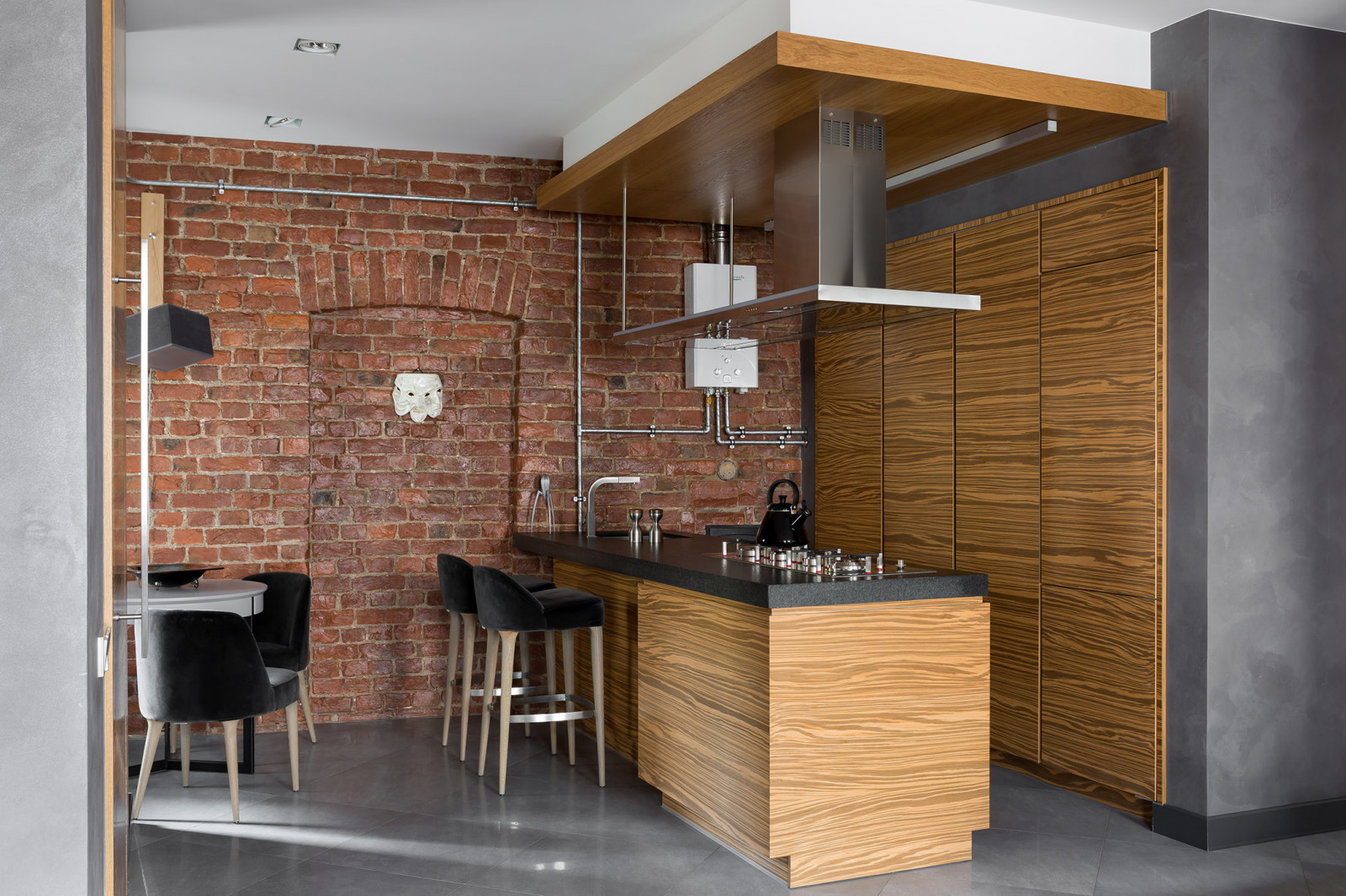 ХОЛОСТЯЦКИЙ ЛОФТ