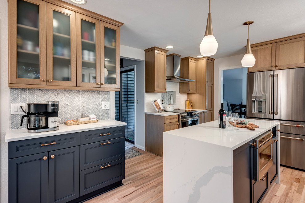 Transitional kitchen photo in Seattle