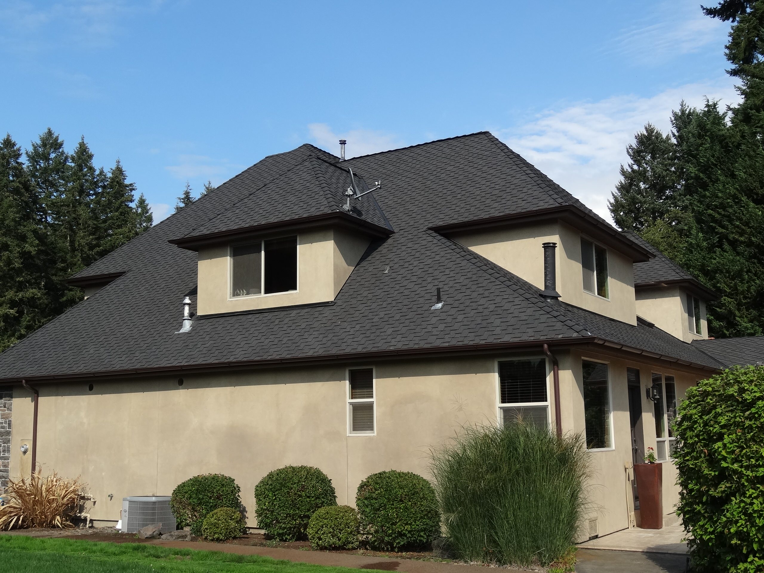 Veenker Residence