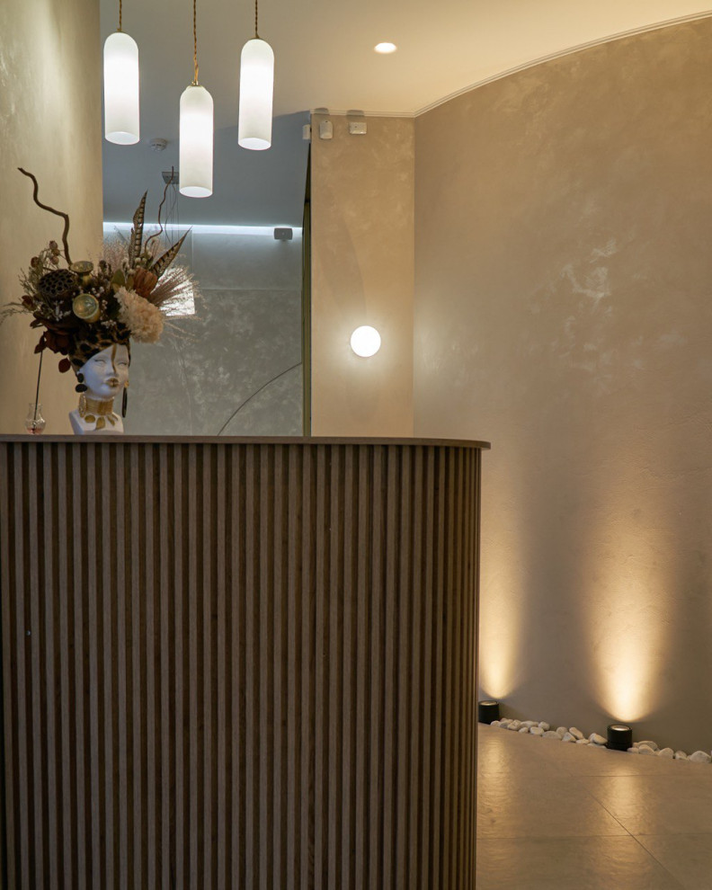 Реализованный дизайн проект салона красоты 2021год.