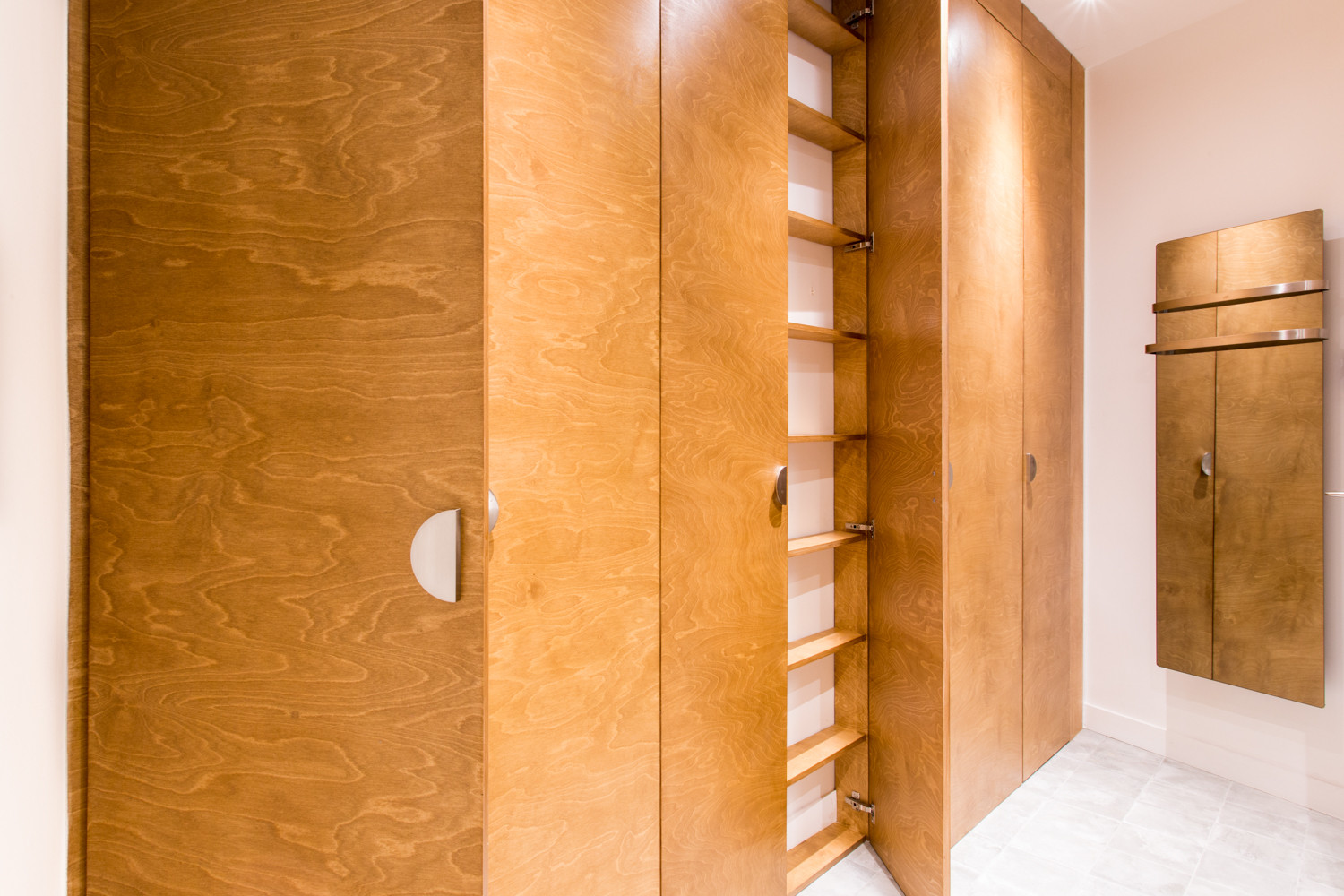 Rénovation complète d'un appartement dans un esprit moderne