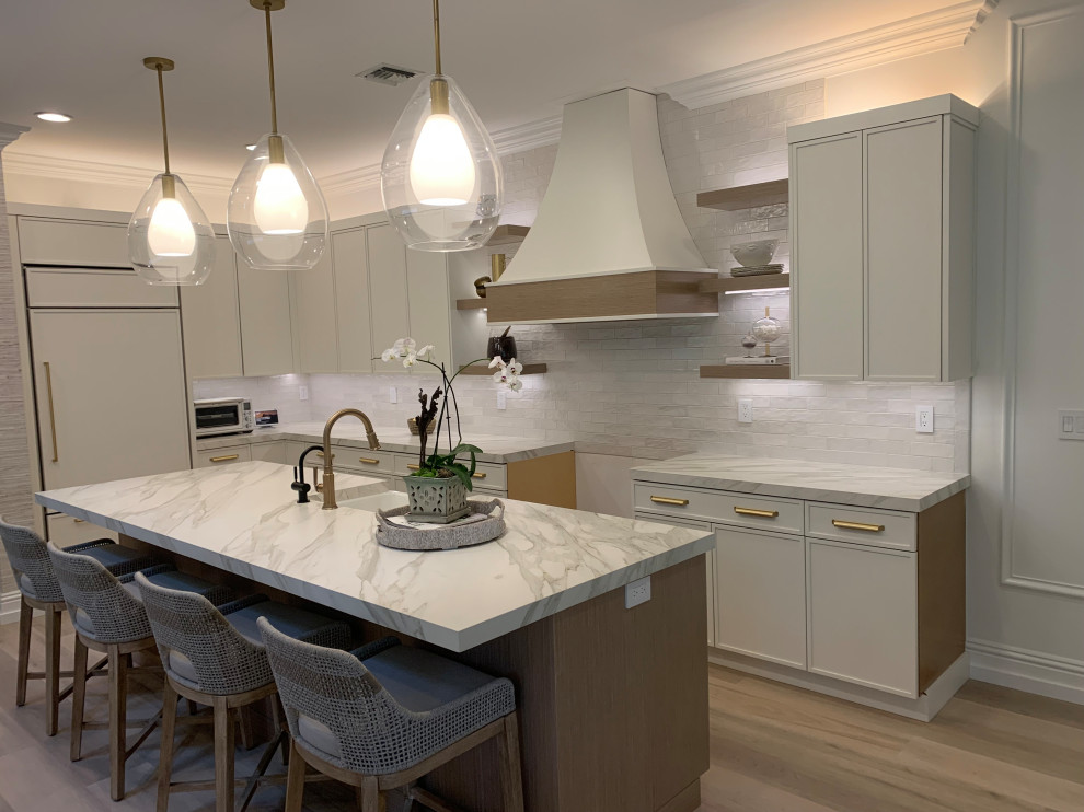 Elegant home design photo in Miami