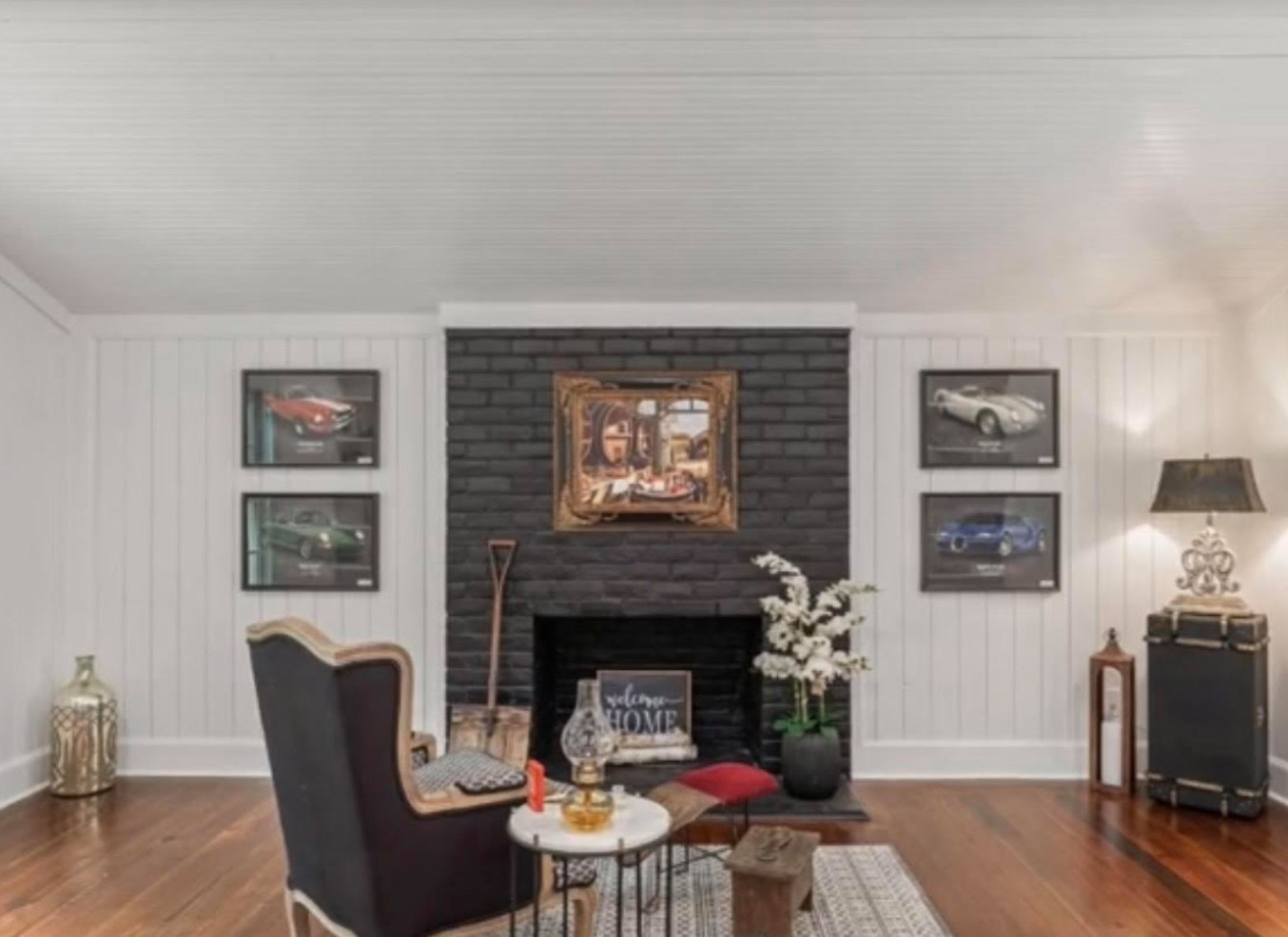 Living room photo in Other