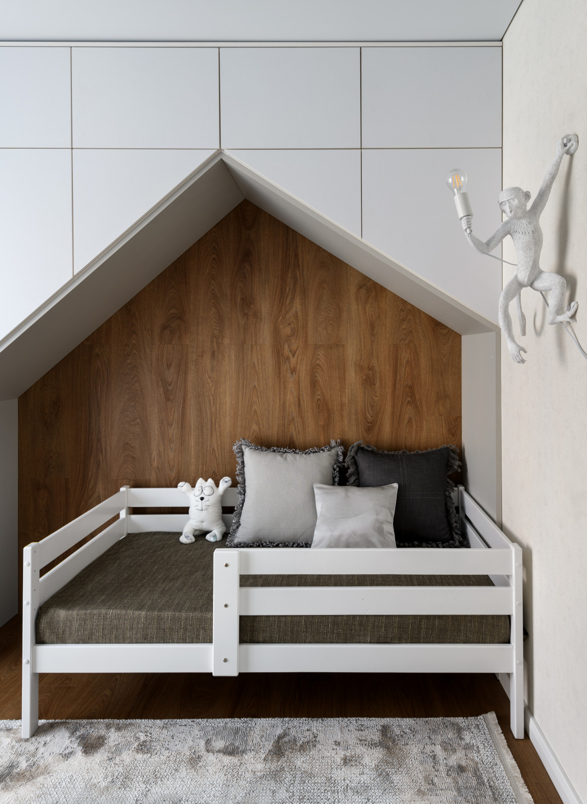 Светлая квартира для семьи с двумя детьми