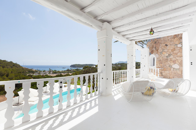 CALA JONDAL TOWERS coastal-deck