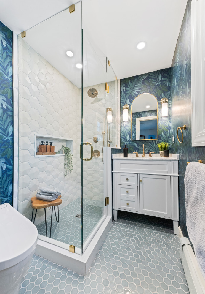 Стильный дизайн: ванная комната среднего размера в стиле фьюжн - последний тренд