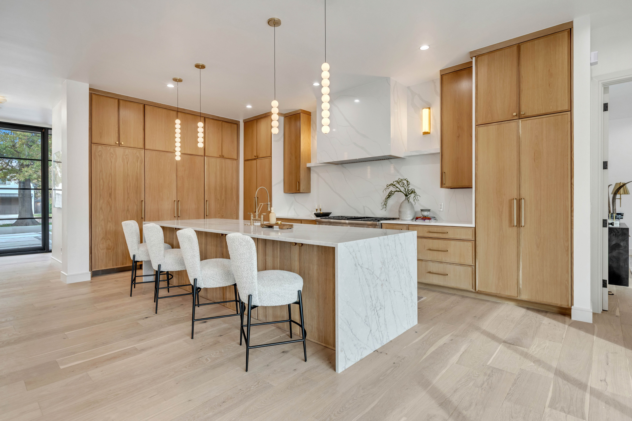 1826 Luxury Build