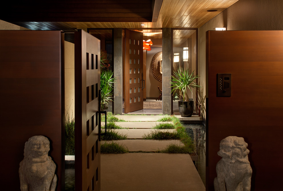 Inspiration for an asian entryway in San Diego.
