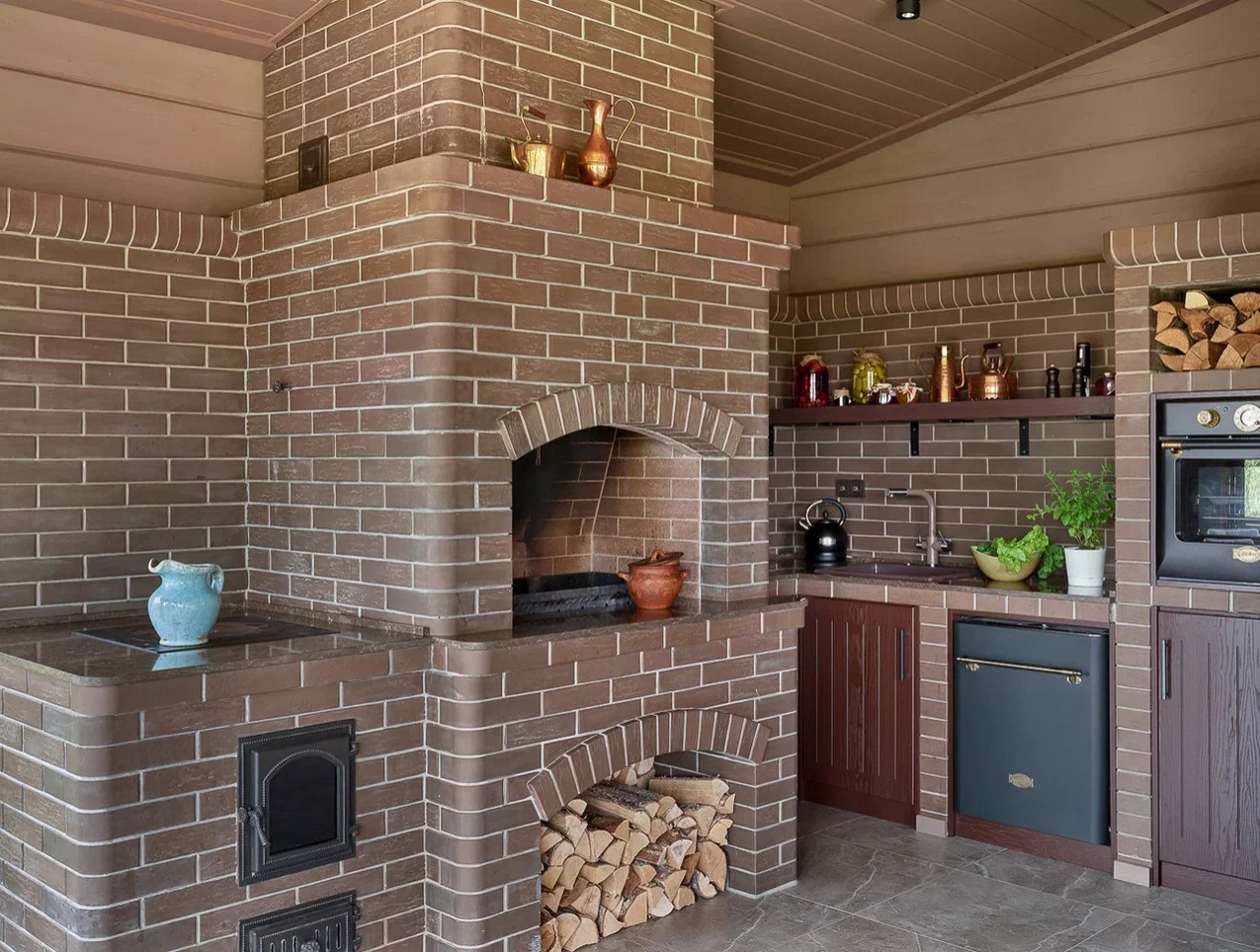 Дом из клееного бруса в стиле шале