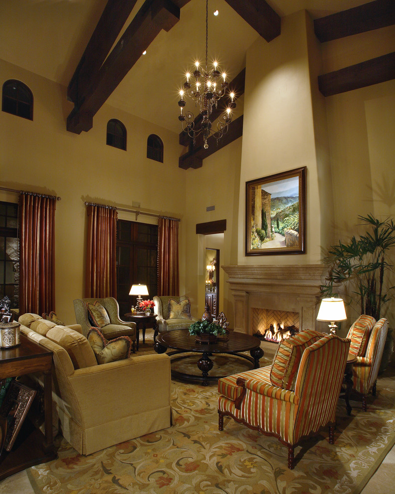 Photo of a traditional living room in Phoenix.