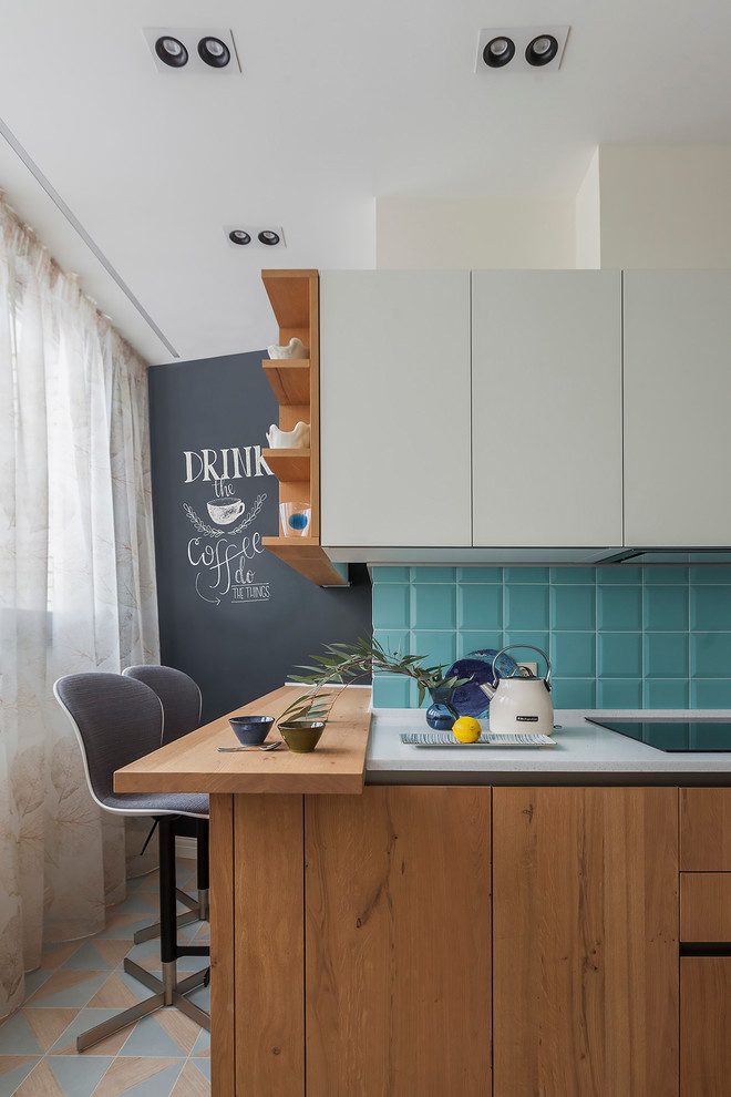 Бело-голубая квартира для юной заказчицы