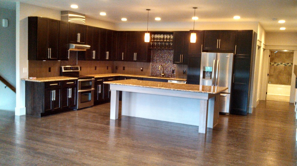 Kitchen - rustic kitchen idea