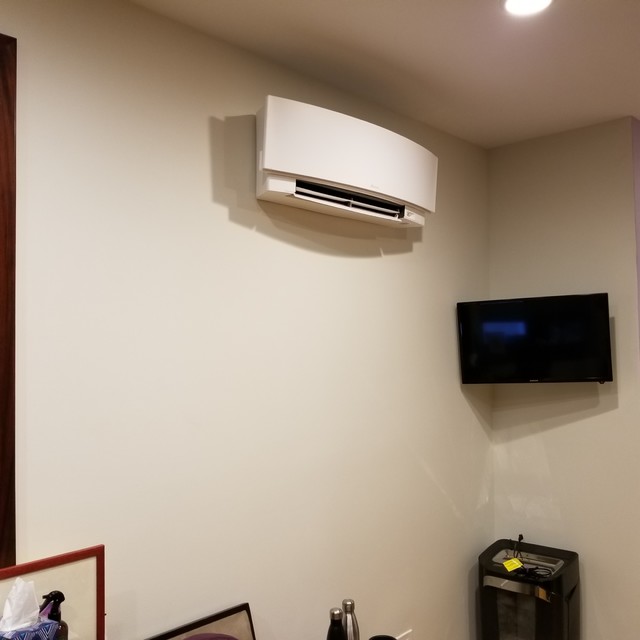 Daikin Multi zone installation of EMURA wall mount in NYC New York